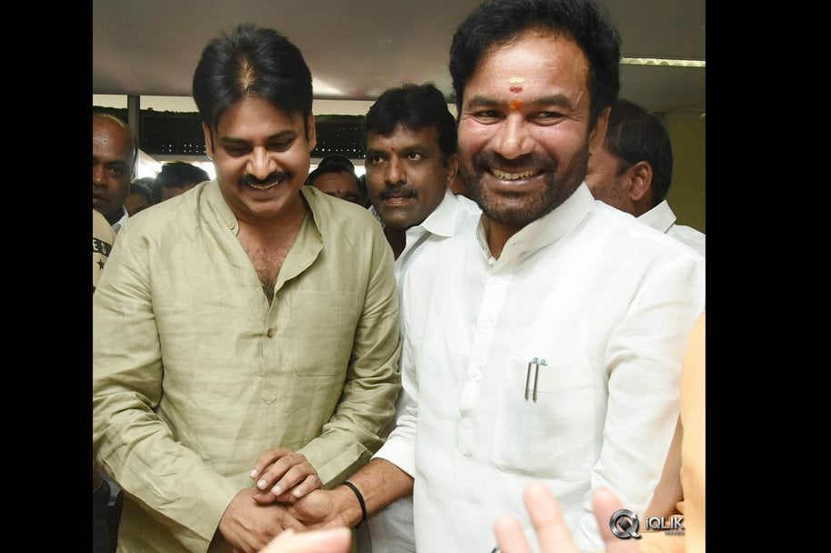 Celebs-at-Bandaru-Dattatreya-Daughter-Marriage